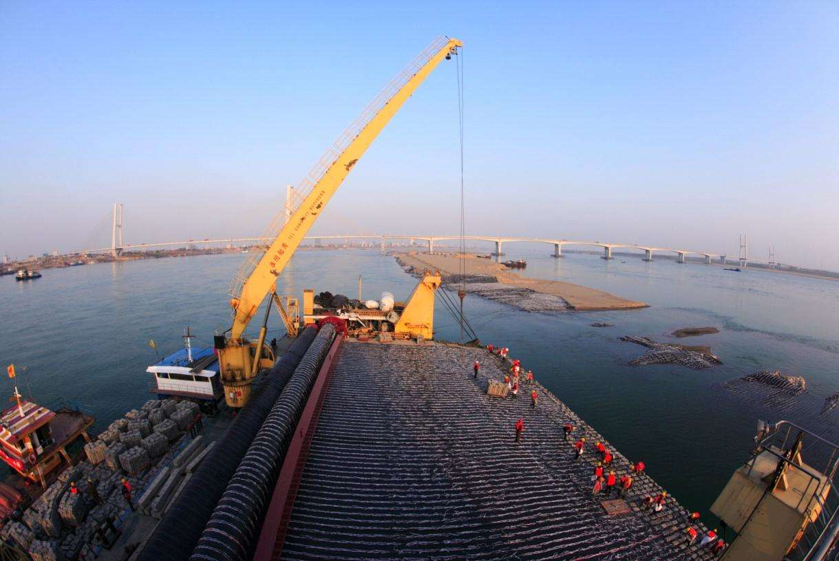 華發(fā)中標(biāo)長(zhǎng)江重慶航道工程局