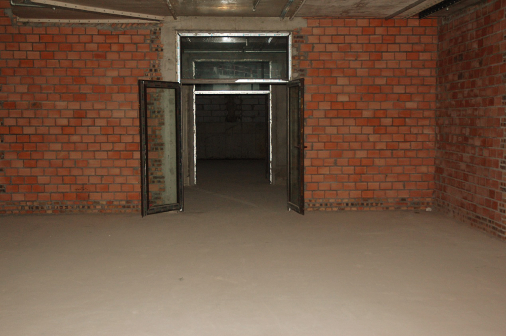 重慶忠縣國際汽摩機電城裝修現(xiàn)場實景圖