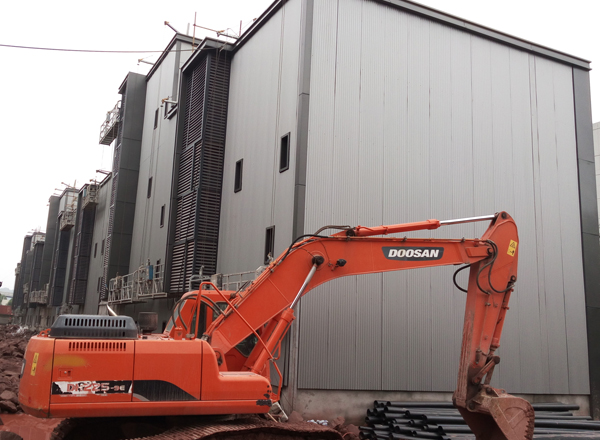 重慶銀翔集團(tuán)—縱達(dá)國(guó)際BC區(qū)、1-4#樓外墻裝修施工照片